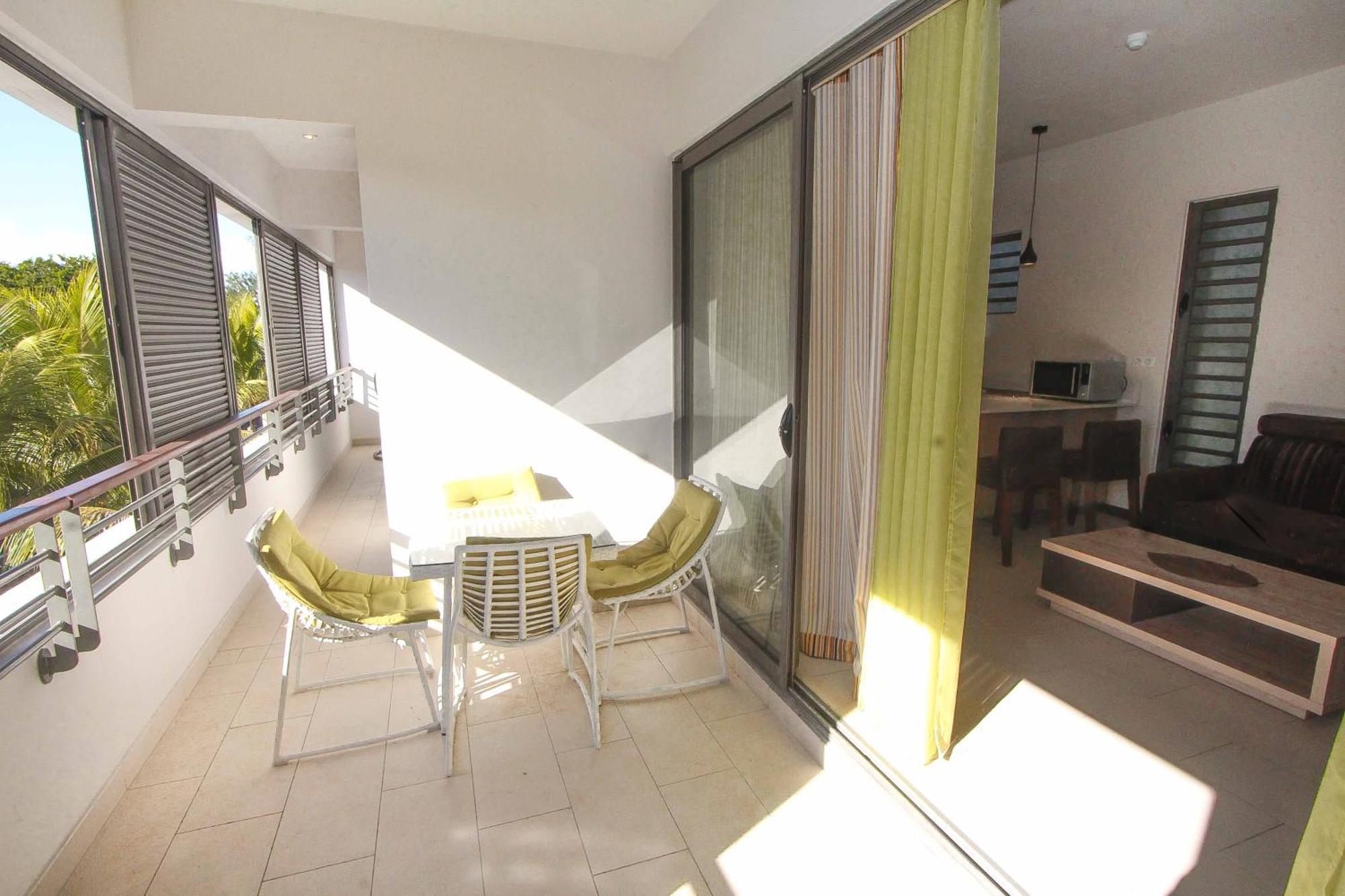 Nitzana Residences & Restaurant Pereybere Beach Bilik gambar
