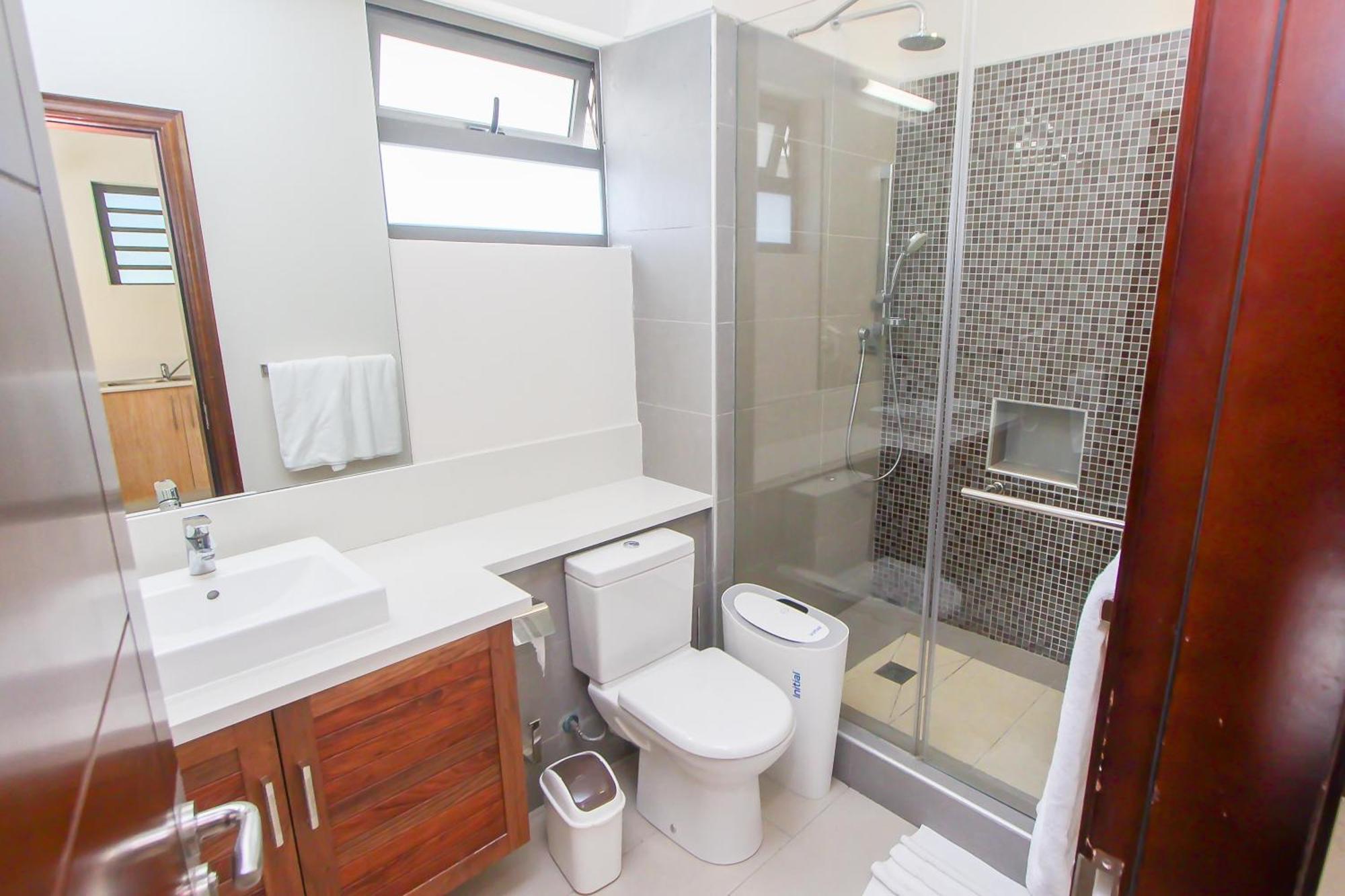 Nitzana Residences & Restaurant Pereybere Beach Bilik gambar