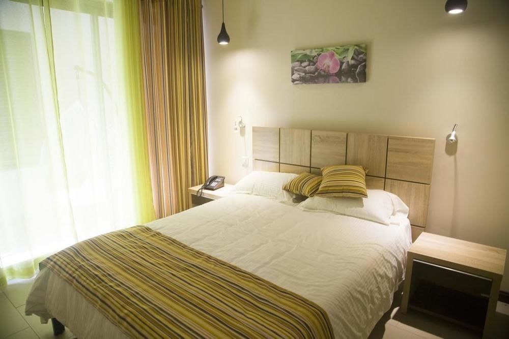 Nitzana Residences & Restaurant Pereybere Beach Luaran gambar
