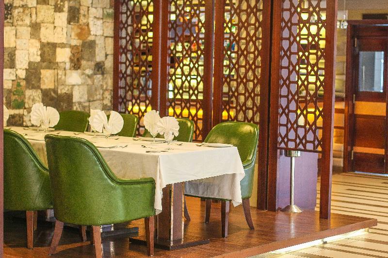 Nitzana Residences & Restaurant Pereybere Beach Luaran gambar