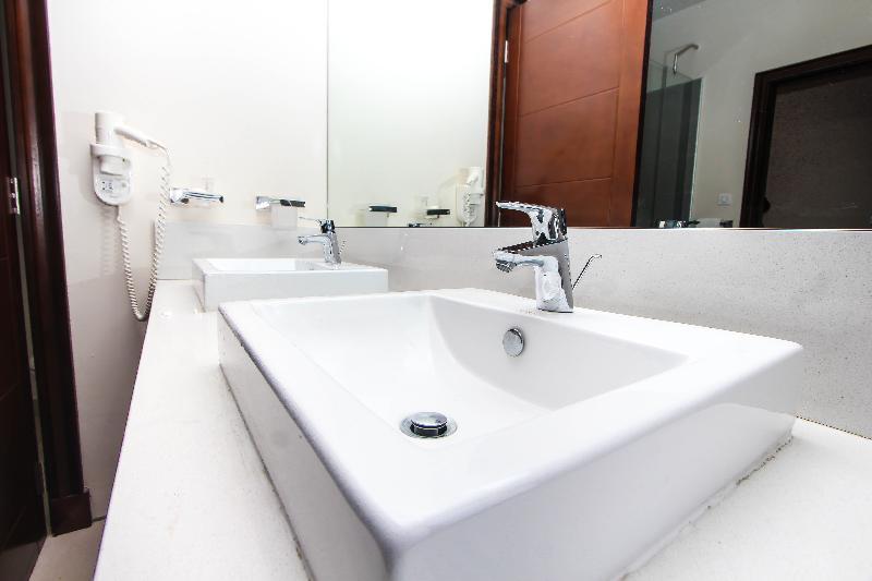 Nitzana Residences & Restaurant Pereybere Beach Luaran gambar